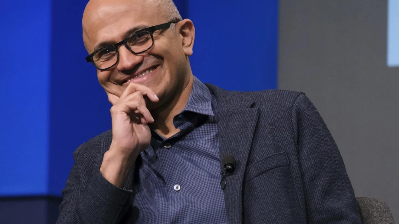 Microsoft, 15.000 işçiyi işten çıkarırken CEO’ya milyonlarca dolarlık zam yaptı