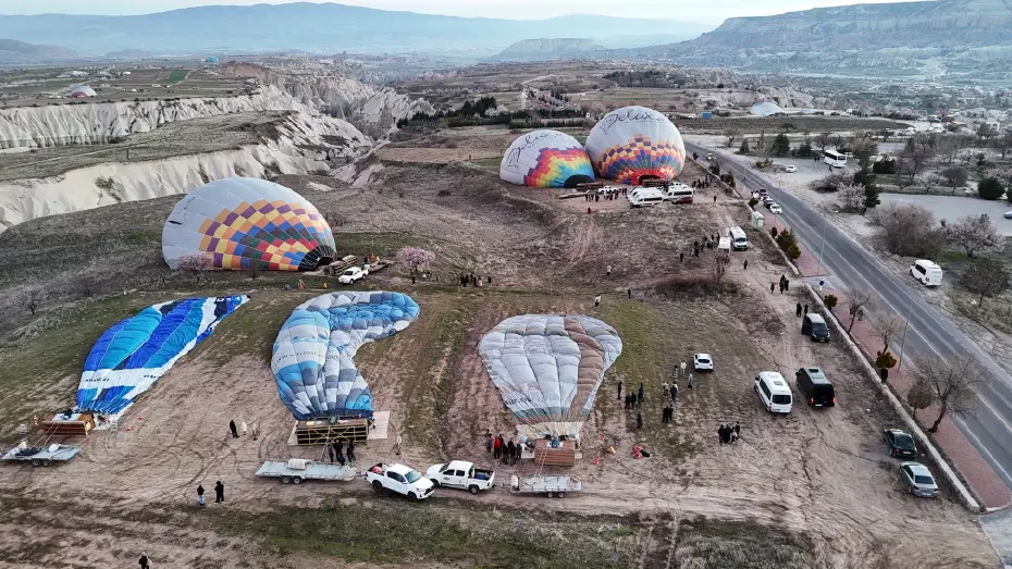 Kapadokya’da balon turlarına rüzgar engeli