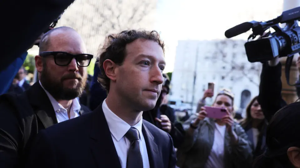 Zuckerberg: Instagram’da yaş sınırını uygulamak çok zor