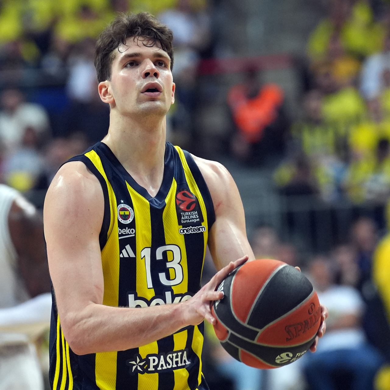 "Kupalar Fenerbahçe'ye yakışır!"