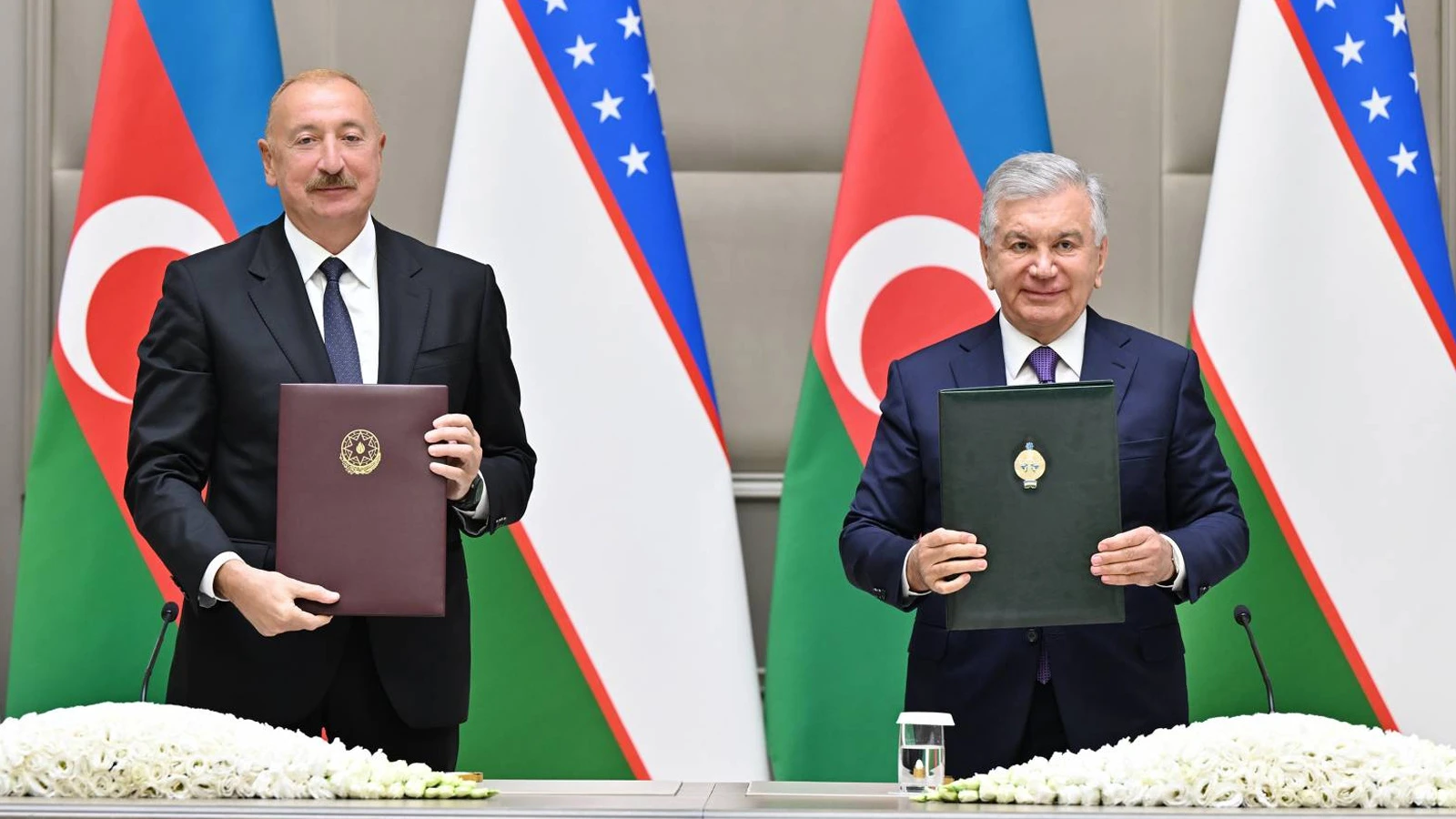 Azerbaycan Cumhurbaşkanı Aliyev ile Mirziyoyev arasında kritik görüşme: Kadim Karabağ toprakları yeniden canlanıyor