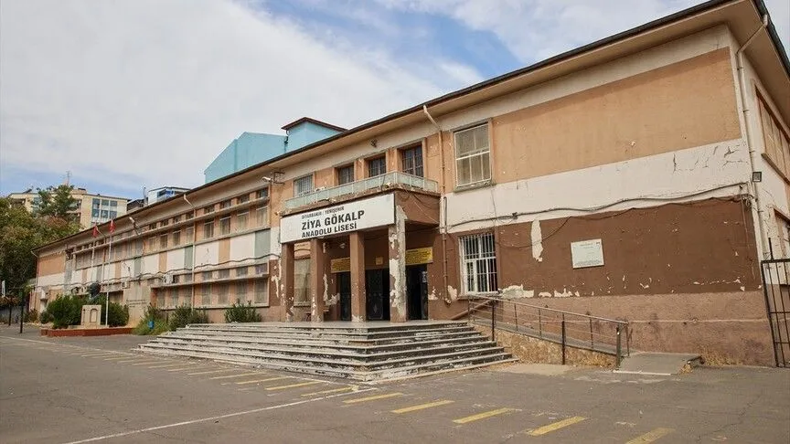 Diyarbakır'daki 133 Yıllık Ziya Gökalp Anadolu Lisesi Yetiştirdiği İsimlerle Kentin Tarihinde İz Bıraktı