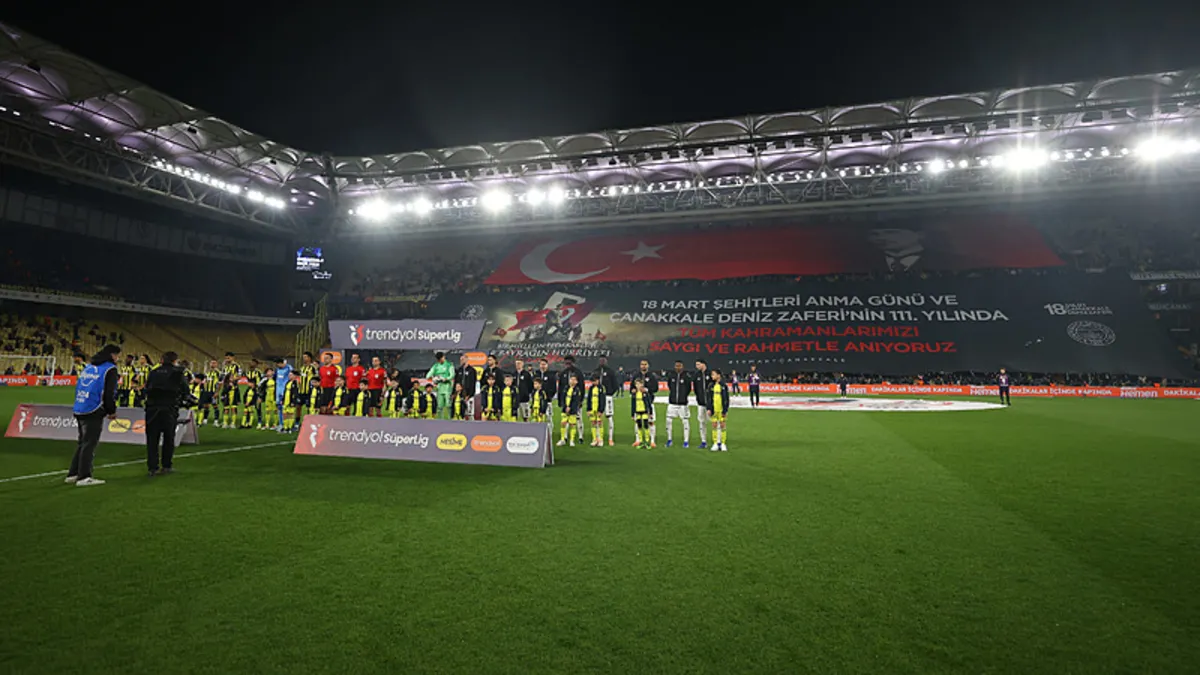 Fenerbahçe tribünleri Filistin'i unutmadı!