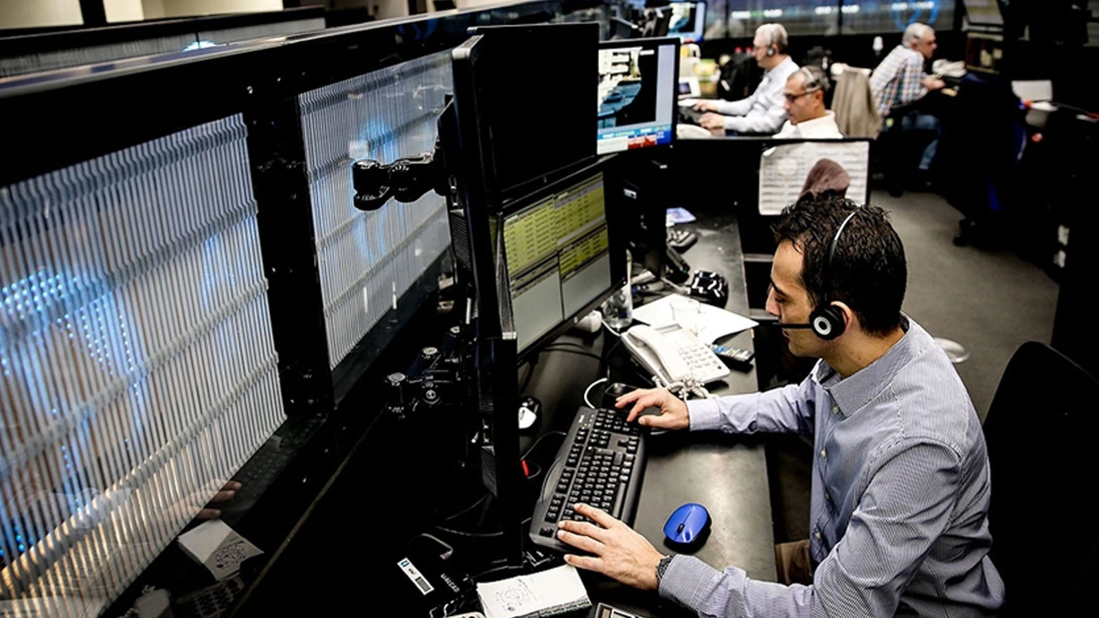 Borsa Günün İlk Yarısında Yüzde 3'ü Aşan Kayıplar Yaşıyor