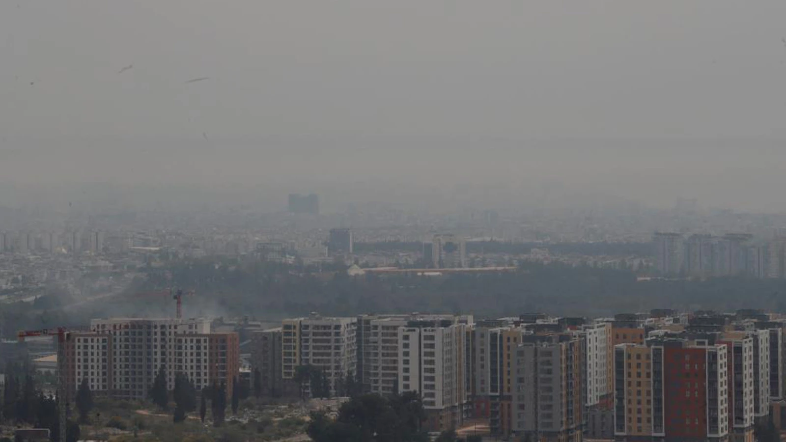Meteoroloji uyarmıştı: Toz taşınımı görüş mesafesini düşürdü