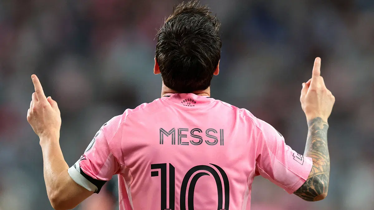 Messi Takım Arkadaşını Da Çalımlayıp Golü Attı, Rekora Koşuyor! Ne Olduysa 4 Dakika İçinde Oldu