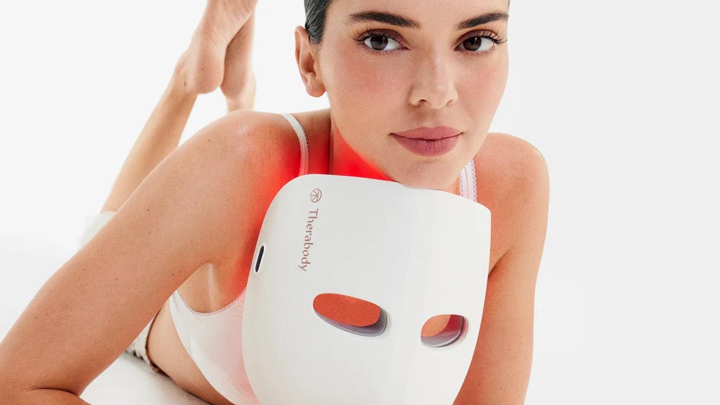 Yüzdeki kırışıklıkları giderebilen teknolojik maske tanıtıldı