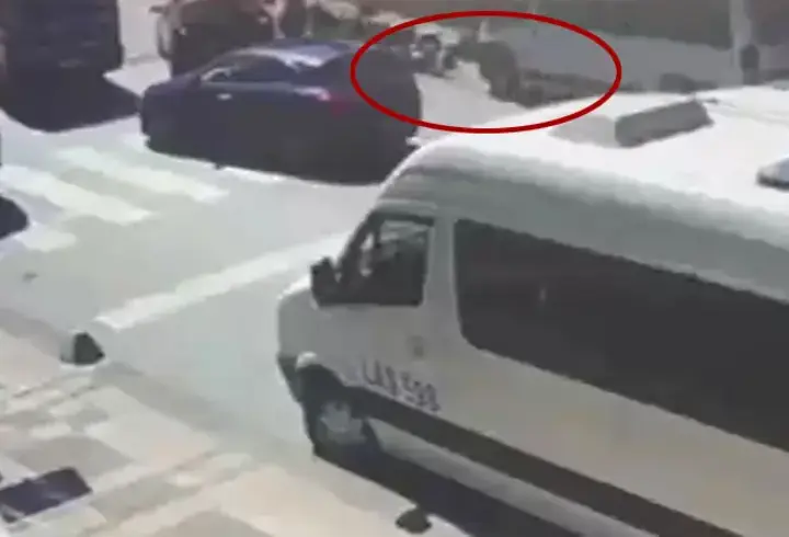 Kağıthane'de freni patlayan minibüs yayaların arasına daldı: 1 ölü, 3 yaralı