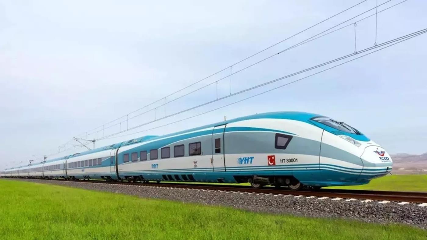Milli hızlı tren saatte 225 kilometre hıza ulaştı