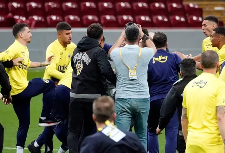 Galatasaray’dan açıklama! Fenerbahçe’ye cevap geldi