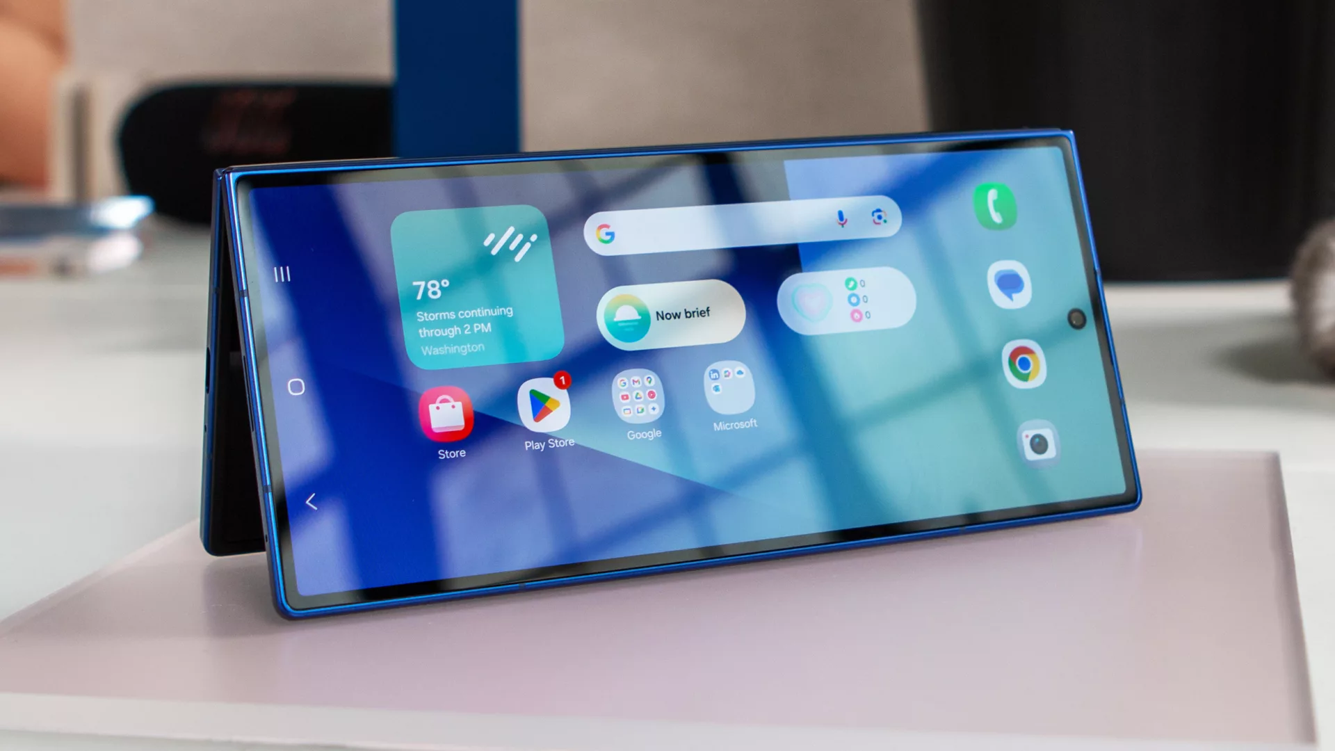 Galaxy Z Wide Fold Geliyor: iPhone Fold’a Rakip!