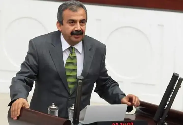 Sırrı Süreyya Önder kimdir, nereli? Sırrı Süreyya kaç yaşında?