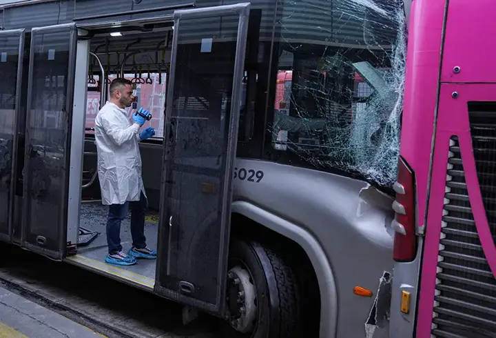 Beylikdüzü'nde metrobüs kazası: Sürücü tutuklandı