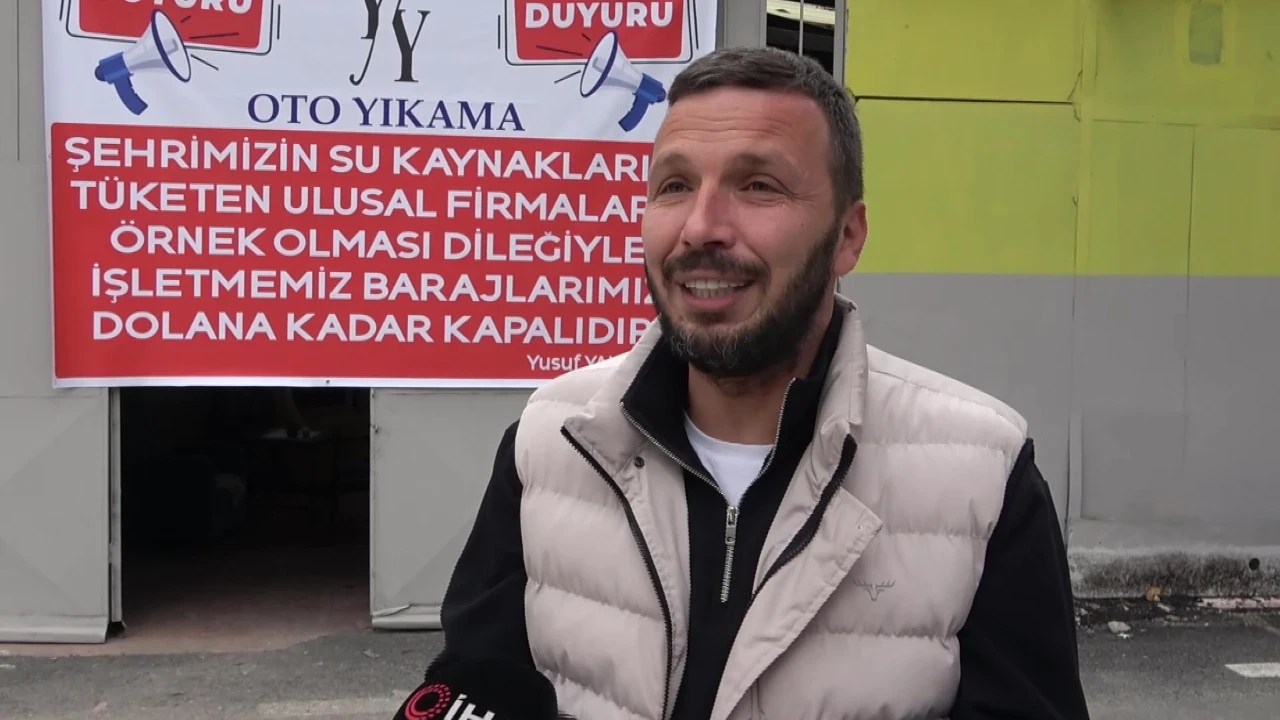 Bursa'da oto yıkamacı barajlar dolana kadar dükkanı kapattı