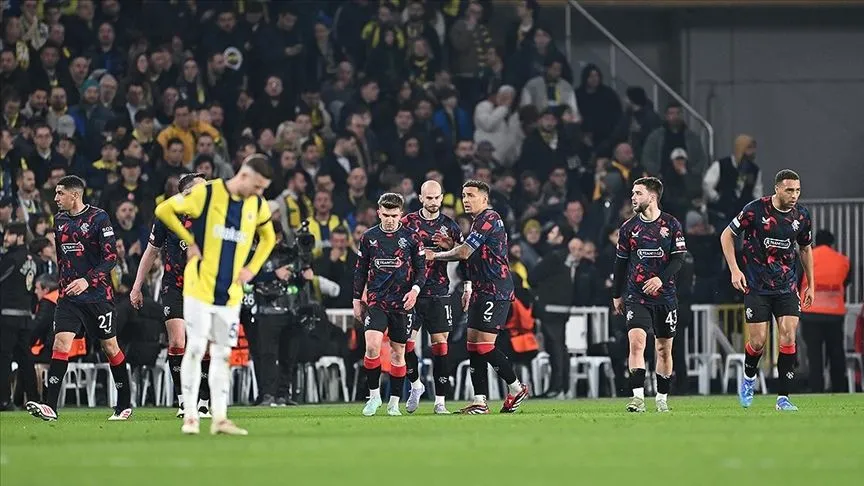 Fenerbahçe, UEFA Avrupa Ligi son 16 turu ilk maçında Rangers'a yenildi