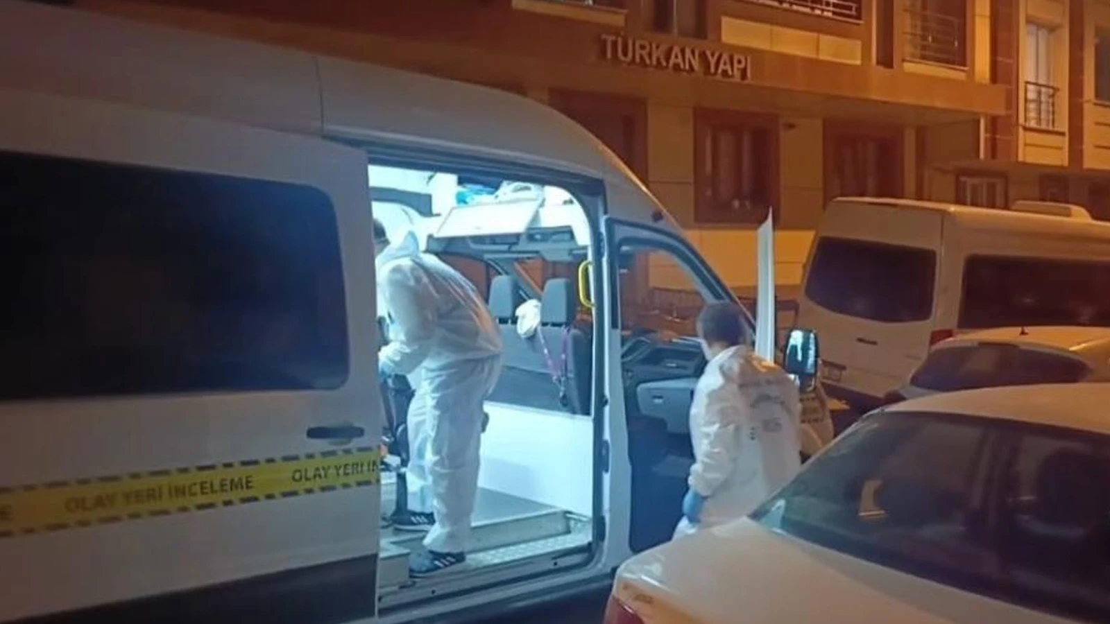 Sultangazi'de korkunç cinayet: Tartıştığı annesini başından vurarak katletti