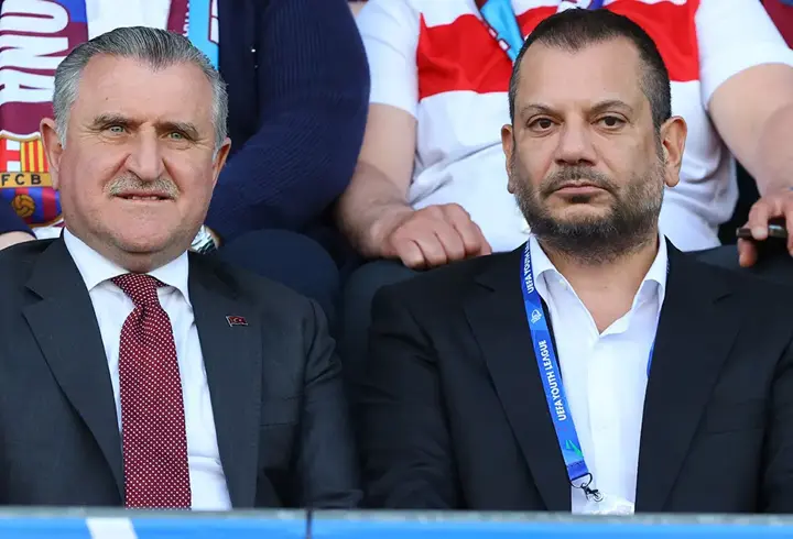 Bakan Bak'tan, Trabzonspor U19 takımı için tebrik mesajı