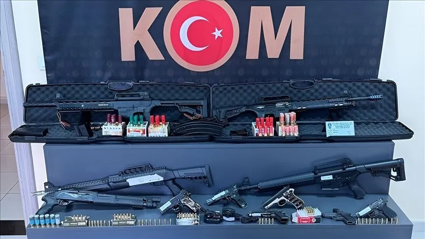 İçişleri Bakanlığı, 2025'te 110 binden fazla ruhsatsız silaha el koydu