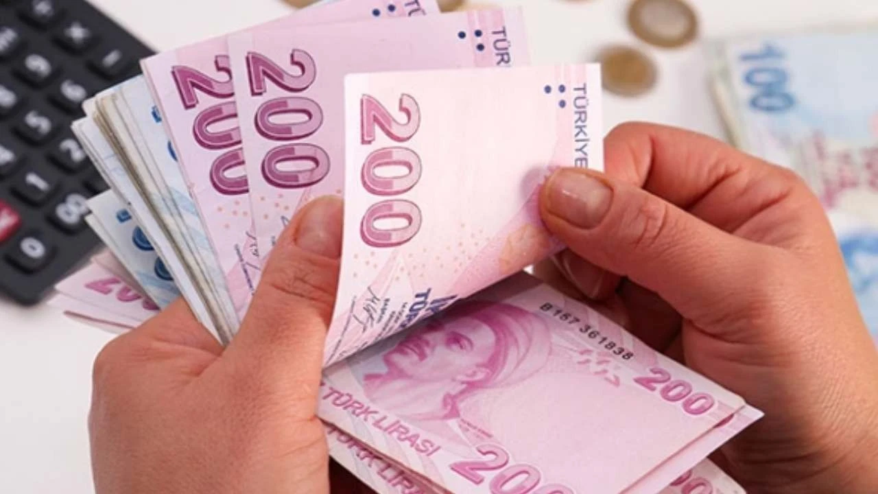 Emeklinin gözü bayram ikramiyesinde: Konuşulan rakam belli oldu