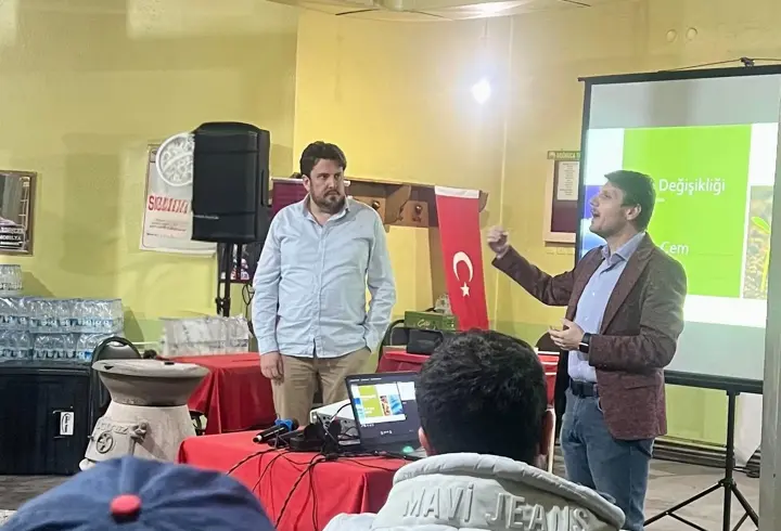 Bandırma Belediyesi üreticiyi iklim değişikliğinin tarıma etkileri hakkında bilgilendirdi