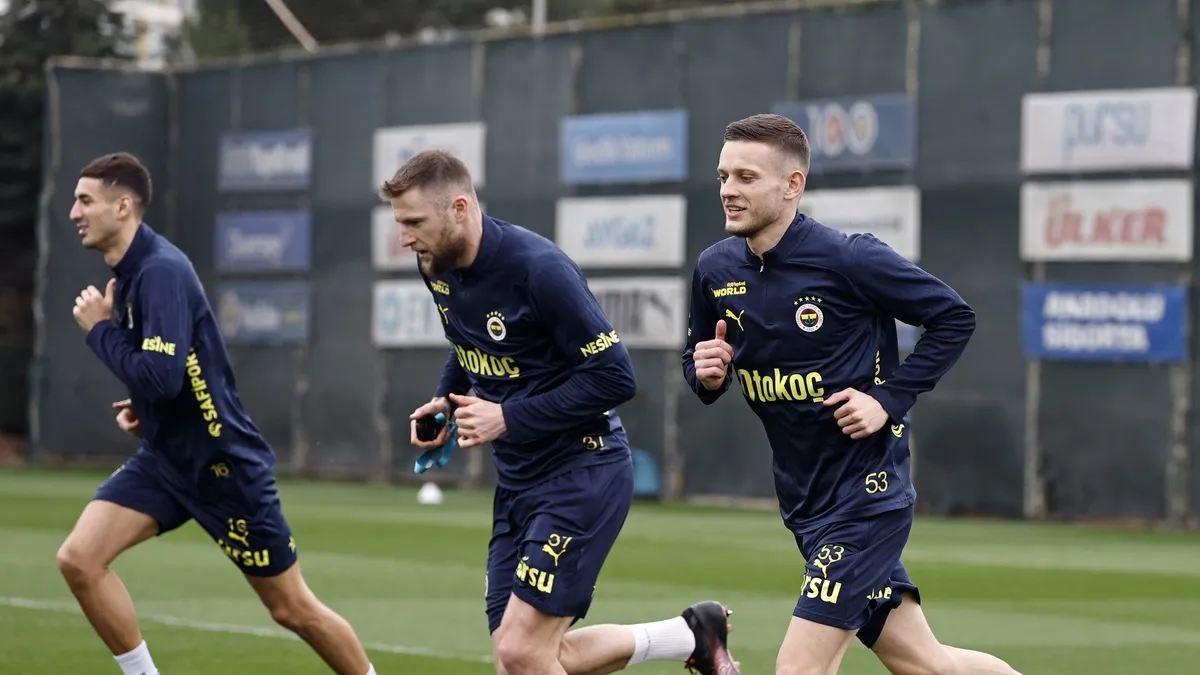 Fenerbahçe'nin Sipay Bodrum FK maçı kamp kadrosu açıklandı!