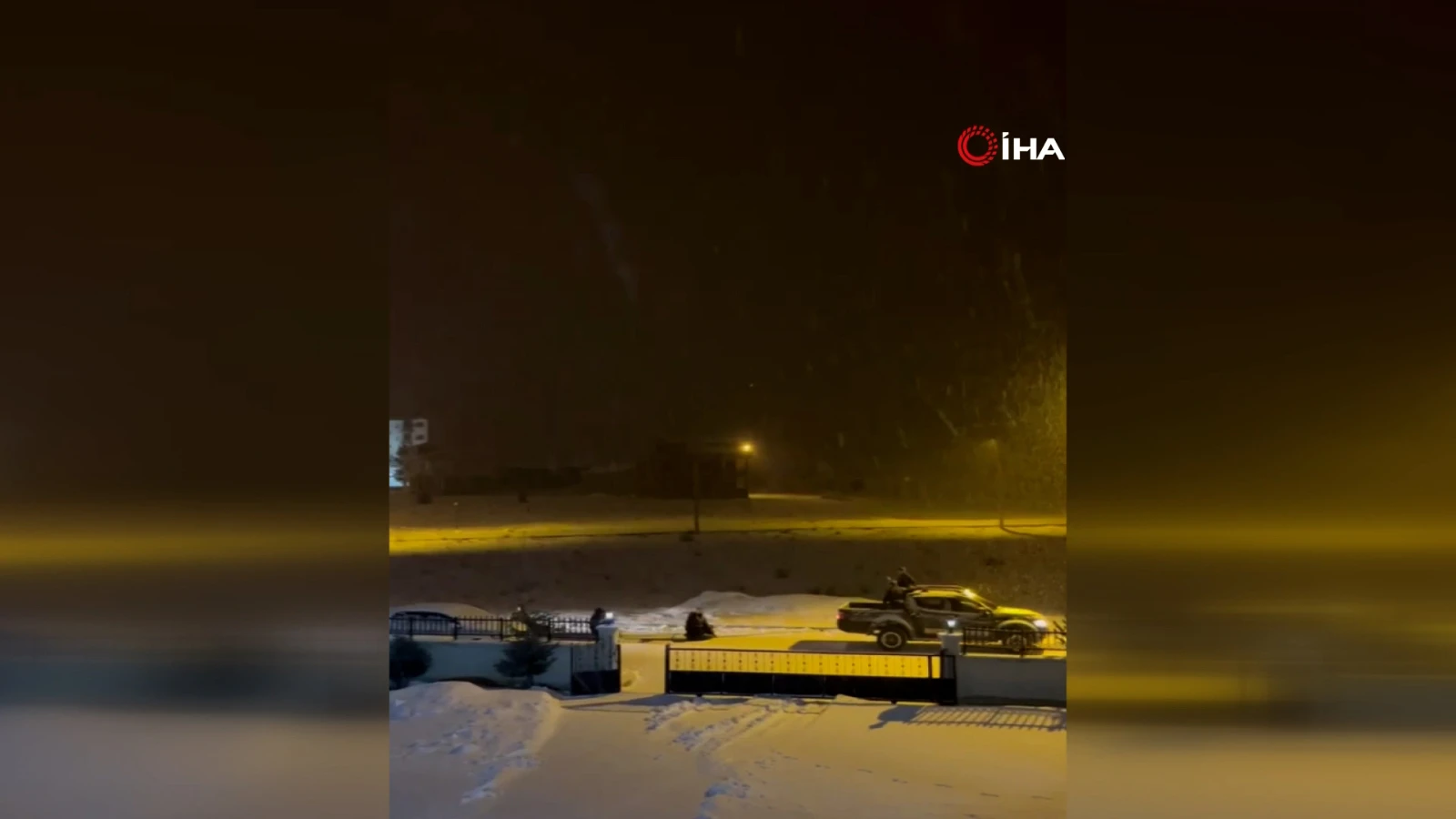 Kar yağışını fırsata çevirdiler: İlçe turunda eğlenceli dakikalar