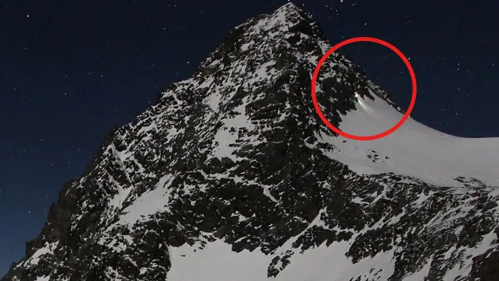 Sevgilisini zirveye 40 metre kala ölüme terk edip aşağı indi