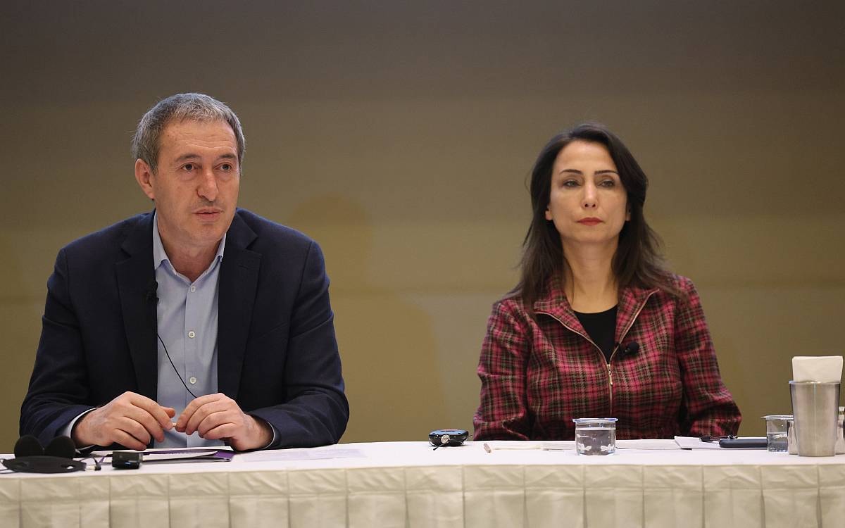 DEM 'Al sana Kürt sorunu' dedi AKP'yi eleştirdi