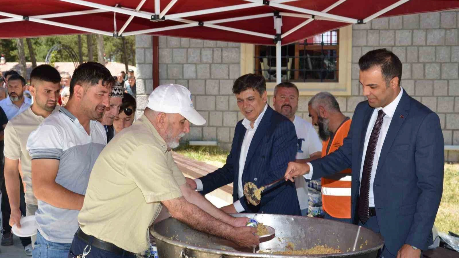 Söğüt’te "Şifalı Pilav" etkinliği yoğun katılımla gerçekleştirildi