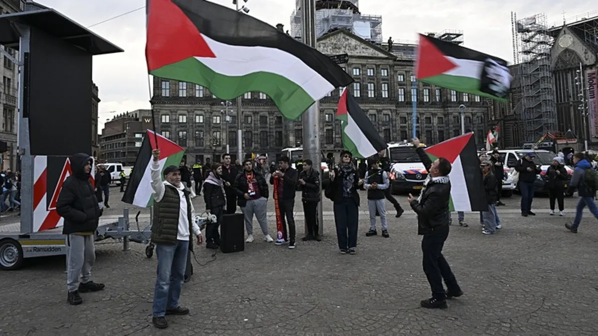 Galatasaraylı taraftarlar Filistin'i unutmadı!