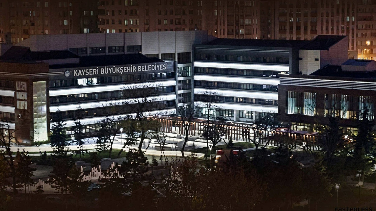 Çift Maaşta Çıta Atlamışlar