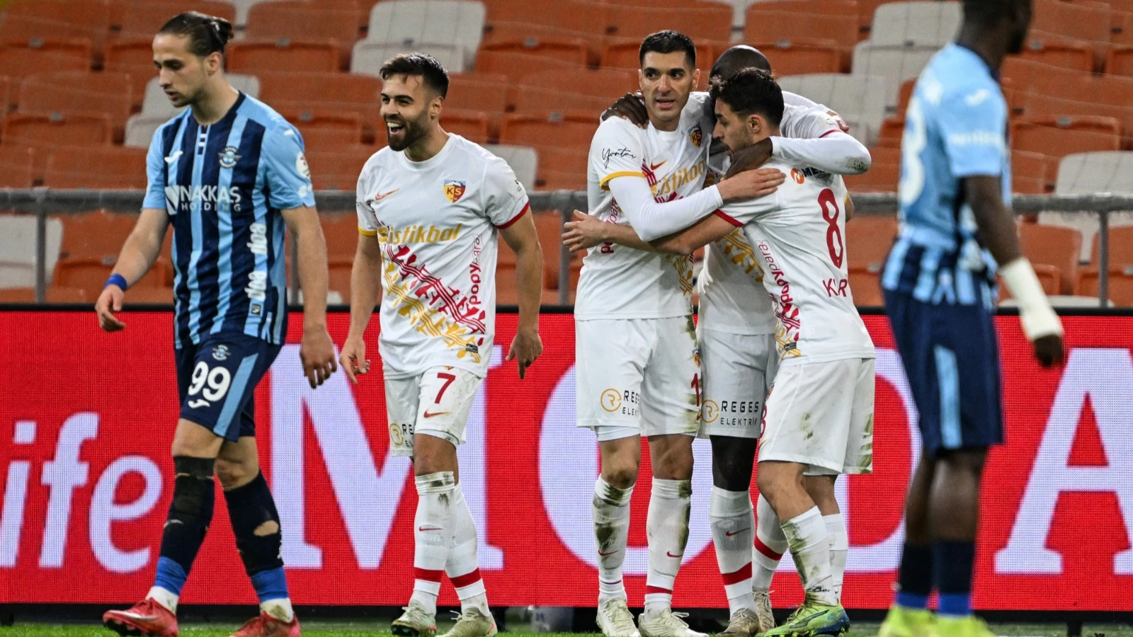 Kayserispor, Adana Demirspor'u iki golle devrildi