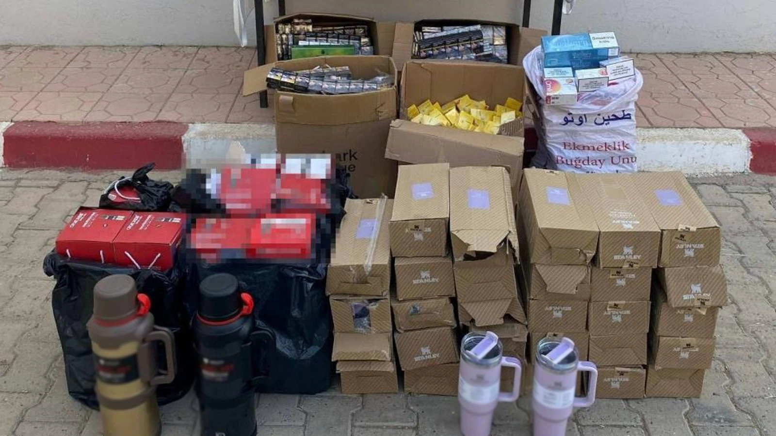Şırnak'ta 11 milyon liralık kaçak malzeme ele geçirildi
