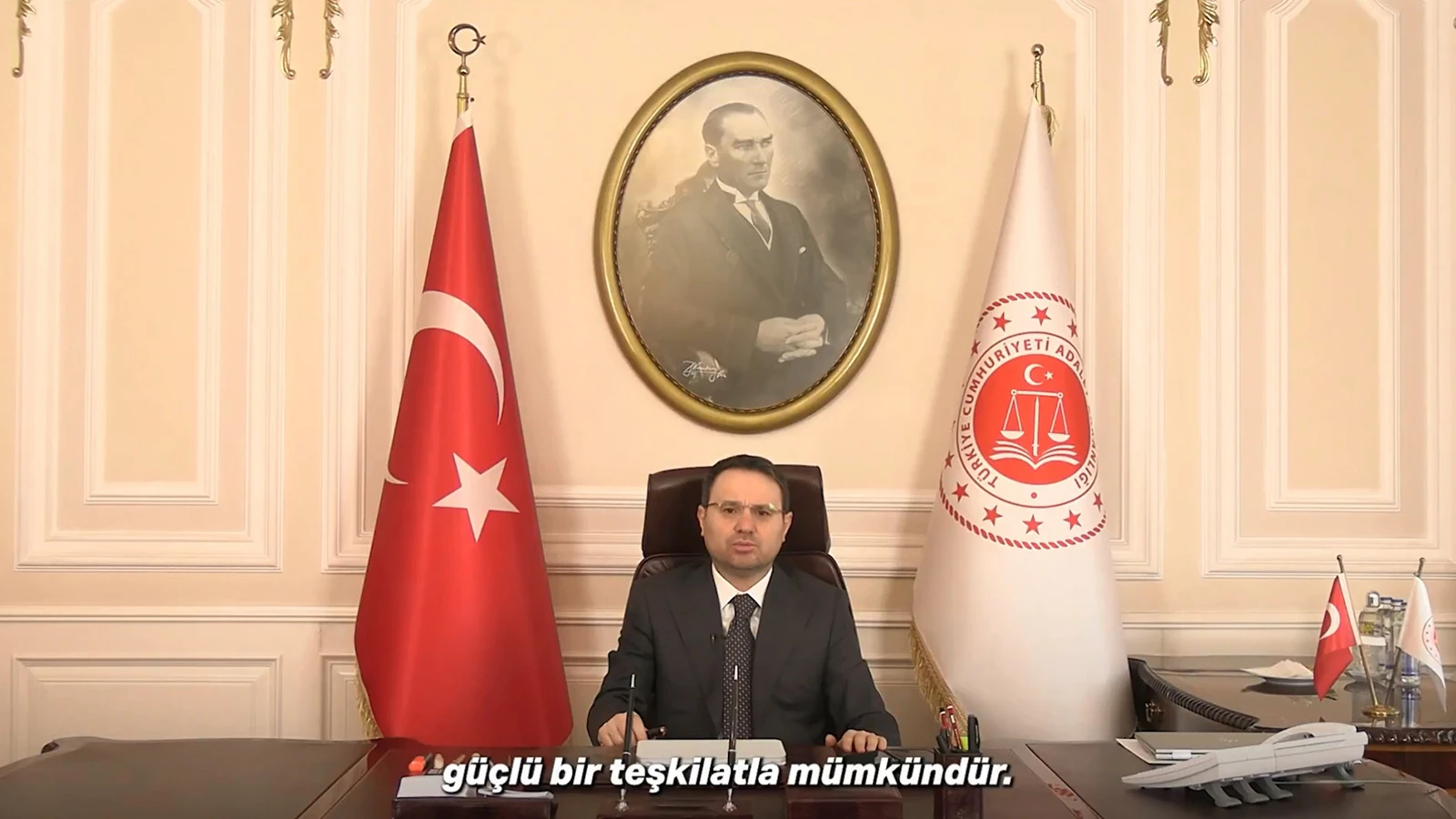 Bakan Gürlek'ten adalet personelleri için özlük hakkı açıklaması