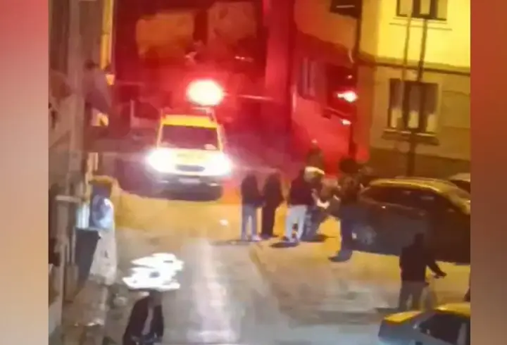 15 yaşındaki çocuk 65 yaşındaki adamı tabancayla yaraladı