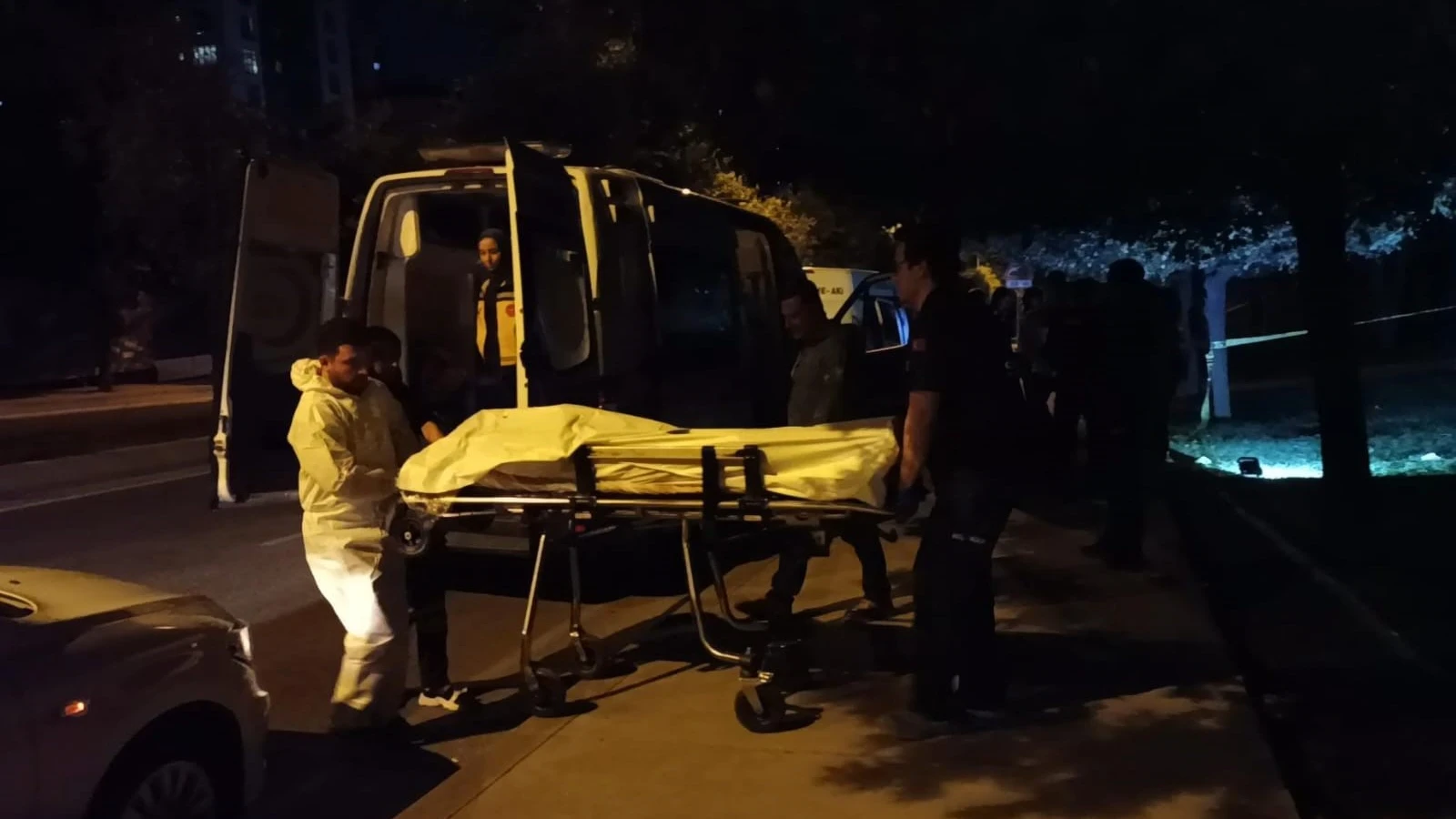 Ümraniye'de korkunç son! Yaşlı adam ağaca asılı halde bulundu