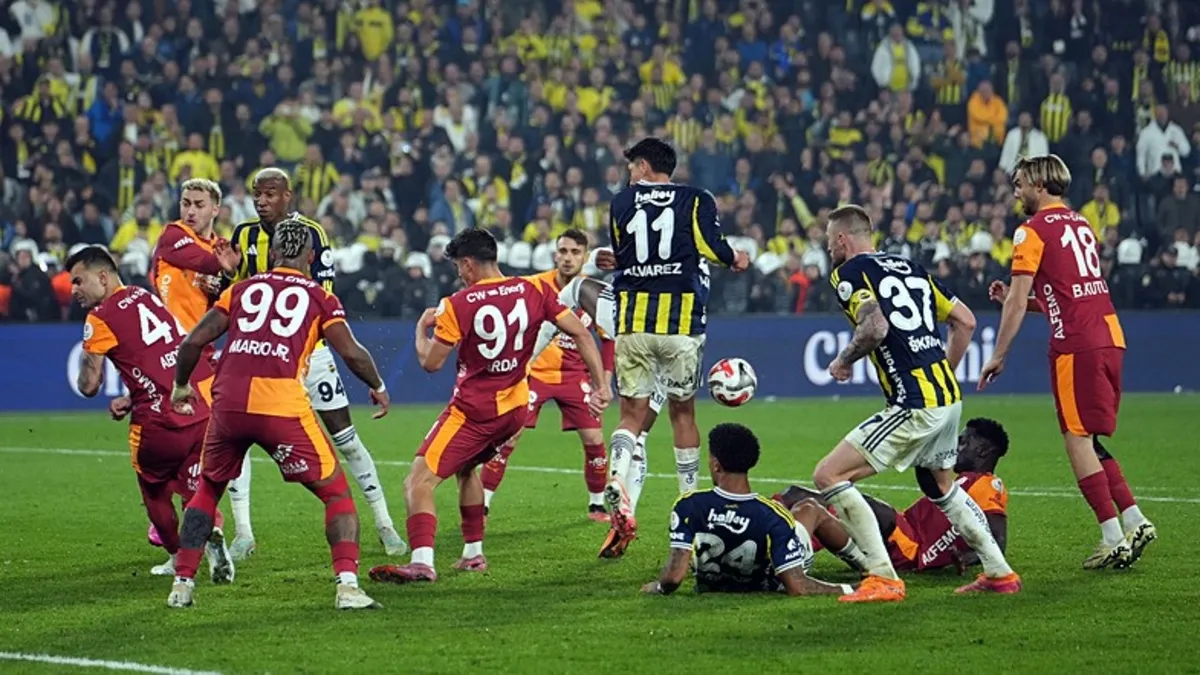 Trio ekibi derbinin tartışmalı pozisyonlarını yorumladı