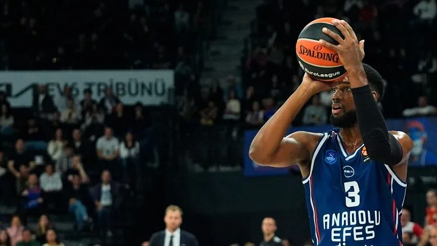 Anadolu Efes, Basketbol Avrupa Ligi'nde Yarın Zalgiris Kaunas'a Konuk Olacak