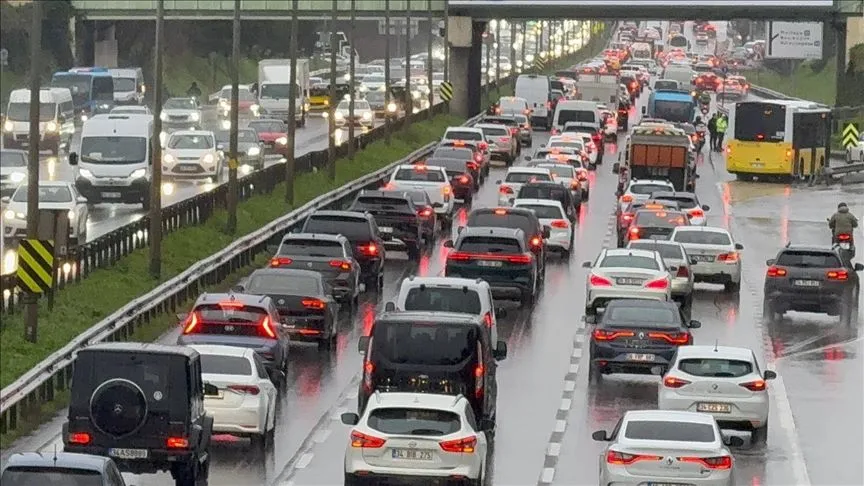 İstanbul'da iftar öncesi trafik yoğunluğu yüzde 89'a çıktı