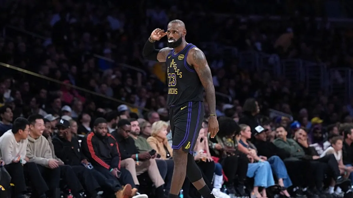LeBron James tarihe geçti