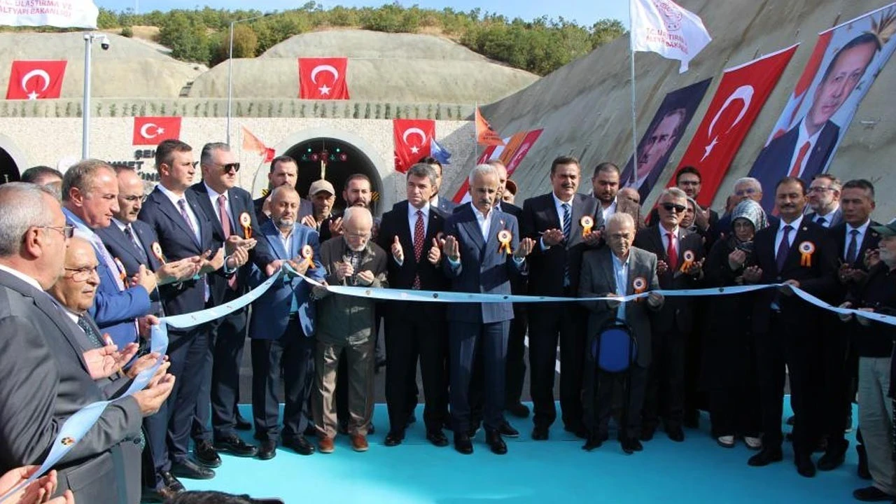 Bakan Uraloğlu: Tüneli'nin kıymetini uzun yol yolcuları bilir
