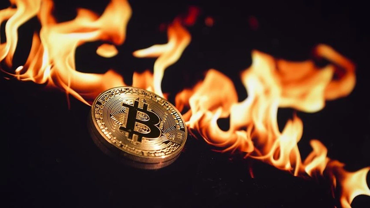 Trump'tan umduğunu bulamadı: Bitcoin zirveden uzaklaşıyor