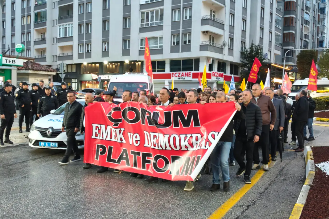 Çorum'da Halk TV'ye Kayyım Atanması Protesto Edildi