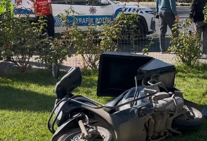 Çorlu'da otomobil ile motosiklet çarpıştı; 1 yaralı