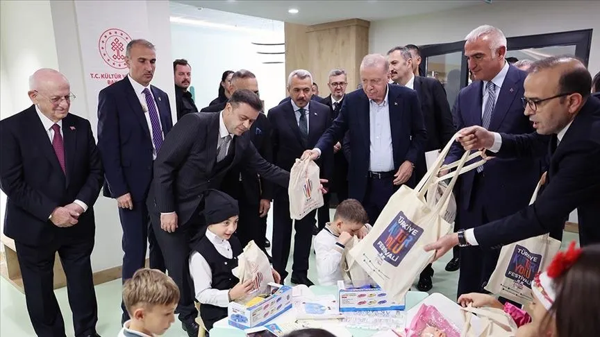 Cumhurbaşkanı Erdoğan, Rize İl Halk Kütüphanesinin açılışını gerçekleştirdi