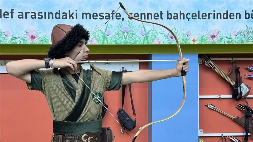 Doktor tavsiyesiyle başladığı okçulukta altın madalyaya uzandı