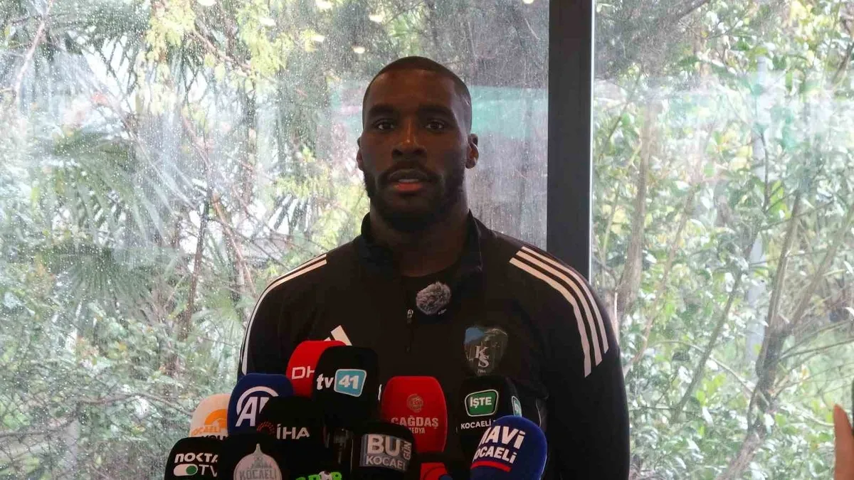 Kocaelispor'da Massadio Haidara'dan antrenman öncesi açıklamalar!
