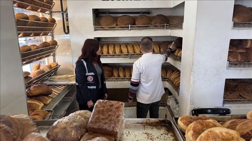 Trabzon'da fırınlarda gramaj ve fiyat denetimi yapıldı