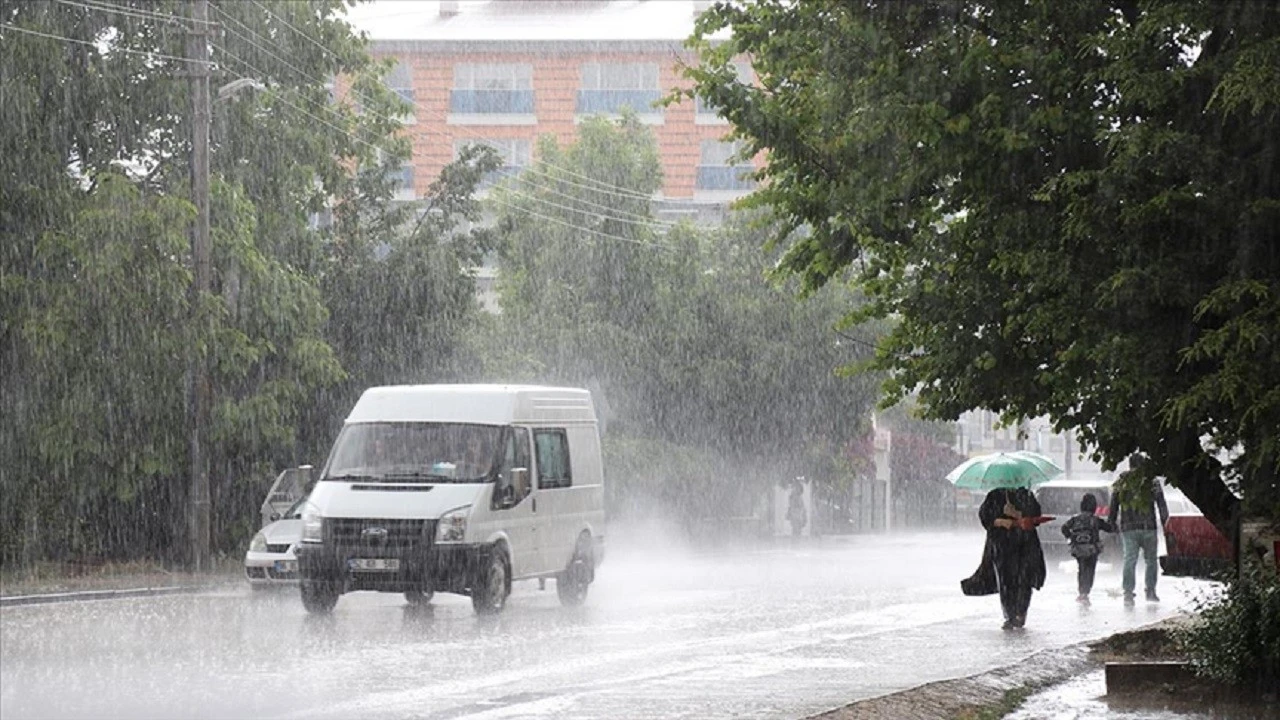 Valilik uyardı! Ankara'da kuvvetli yağış etkili olacak