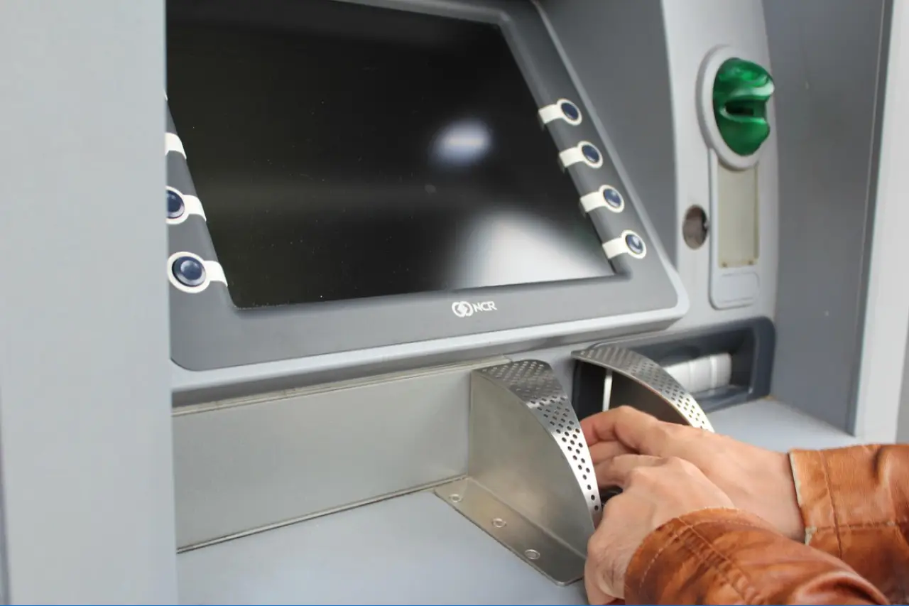 Atm Qr Kodla Para Yatırma Limitleri 2026: Hangi Banka Kaç TL Yatırmaya İzin Veriyor?